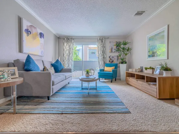 City View Apartments at Warner Park