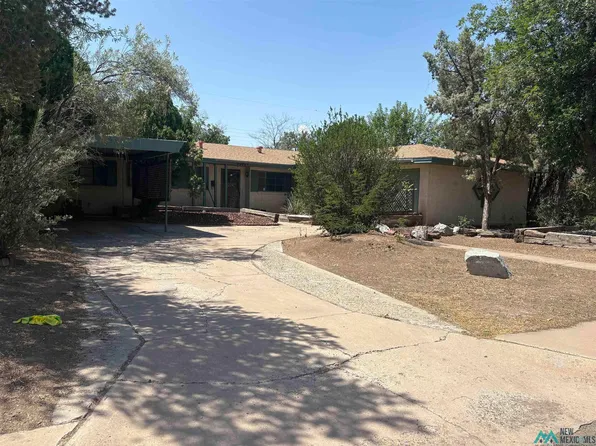 5 Forest Dr, Roswell, NM 88203