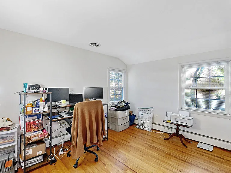 74 S Fairfield Dr — Photo 22