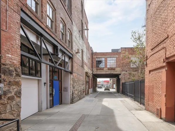 1221 W Railroad Alley Ave #8, Spokane, WA 99201