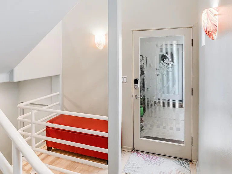 440 Marine Pl — Photo 16