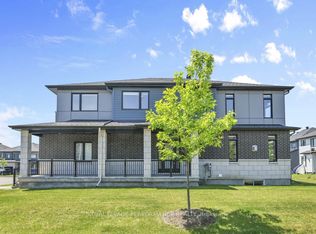 70 Nettle Cres, Ottawa, ON K1T 0W9