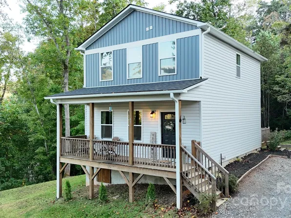 45 Bakers Acres Ln, Leicester, NC 28748