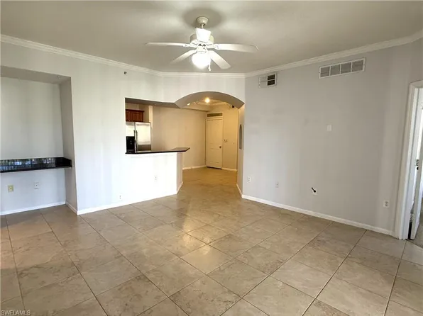 12990 Positano Cir APT 208, Naples, FL 34105