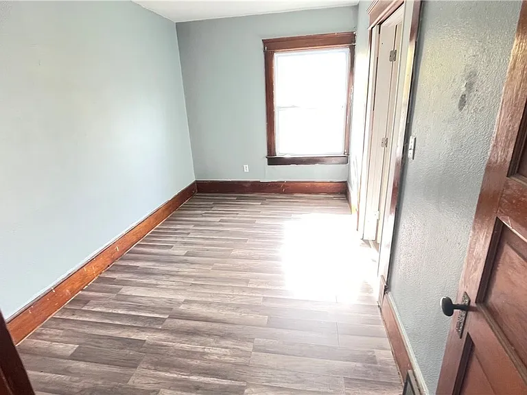 4322 Bush Ave — Photo 9