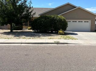 2027 E Heritage Ln, Hobbs, NM 88240