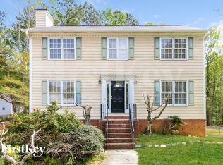 1845 Rockside Ln, Snellville, GA 30078