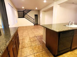 7452 E Robinson Ave, Fresno, CA 93737