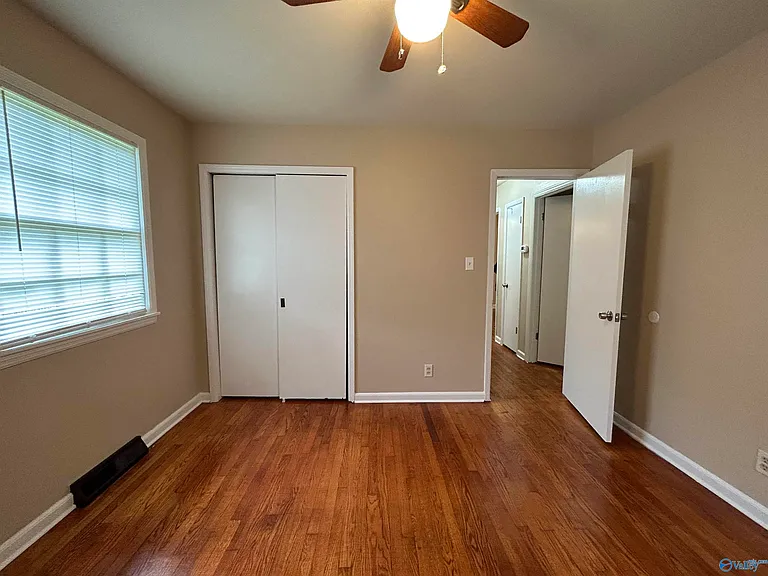 2408 Springhill Rd NW — Photo 17