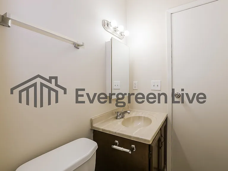 5717 Winship Dr — Photo 14