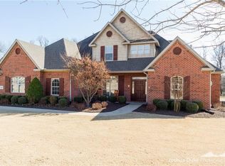 6657 Freedom Pl, Springdale, AR 72762