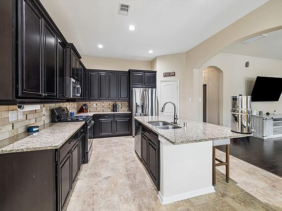 4th image of 6723 Hunters Way Ln