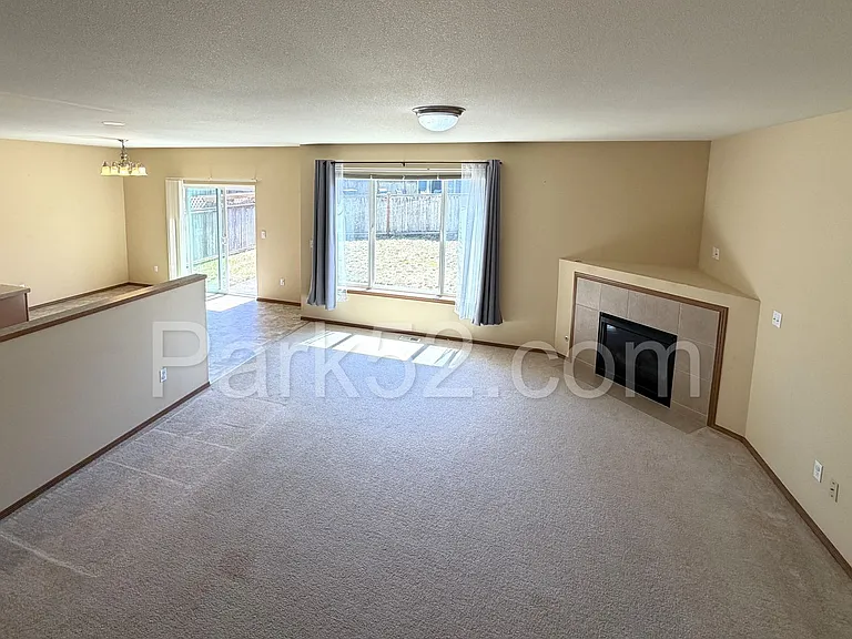 11328 185th St E — Photo 8