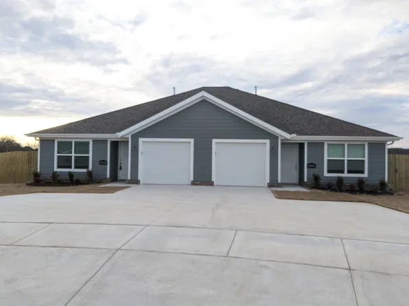2700 N Teresa Dr #A, Siloam Springs, AR 72761