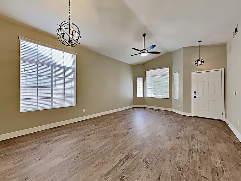 9571 Lavarun Ct — Photo 6