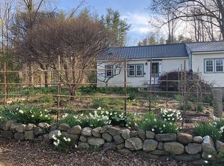 110 Stage Rd, Nottingham, NH 03290