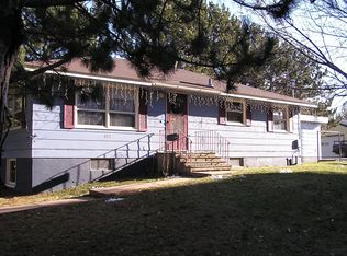 832 E Harvey St, Ely, MN 55731