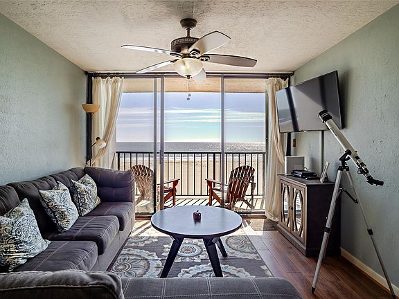 3rd image of 11945 Termini San Luis Pass Rd APT 202