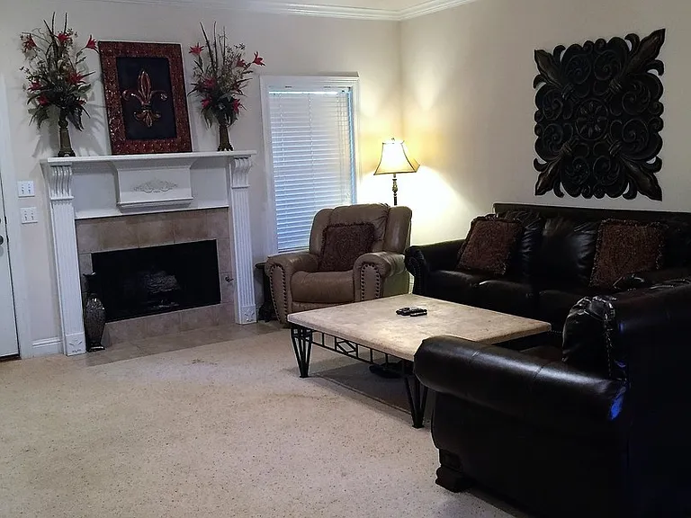1939 Bayou Bend Dr — Photo 3
