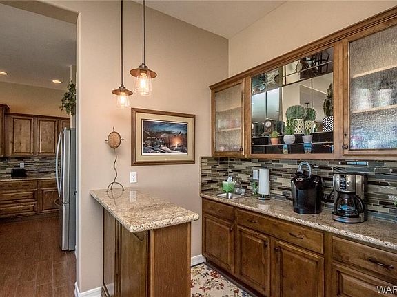 3rd image of 3275 Esmerelda Dr