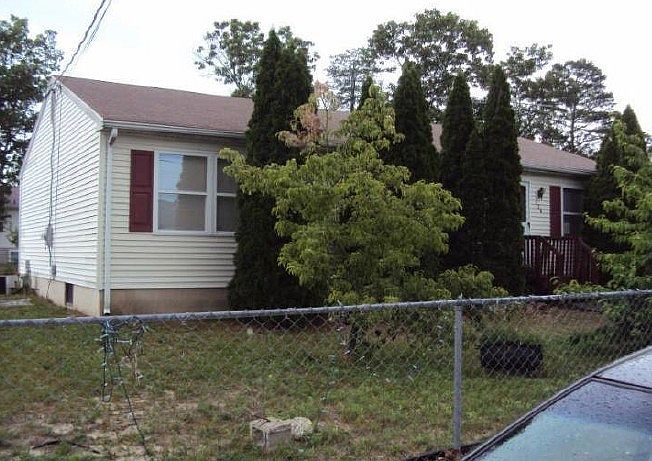1st image of 328 Park St