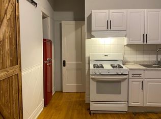 2342 W Iowa St APT 2R, Chicago, IL 60622