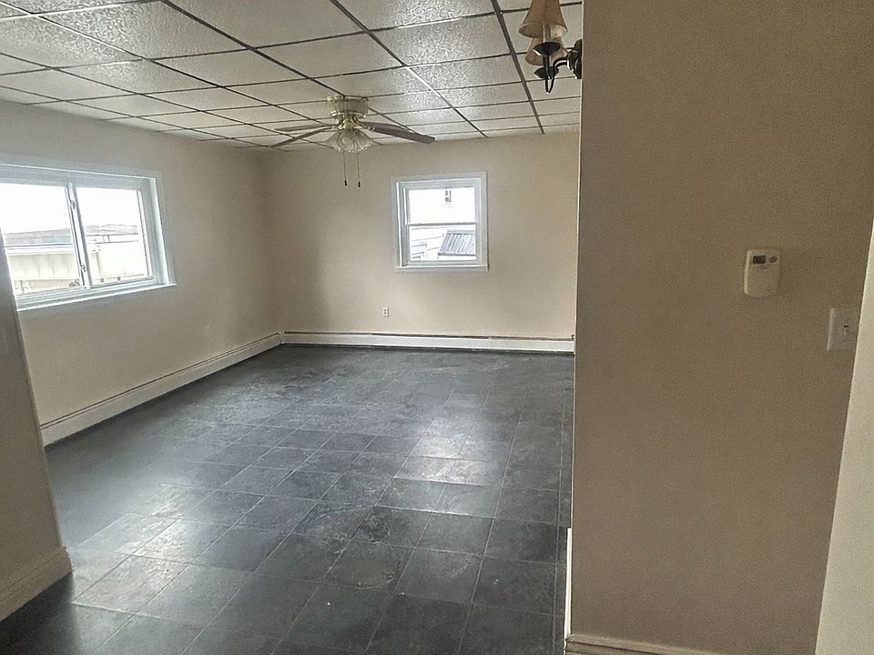 1st image of 12 Clinton St #11331371