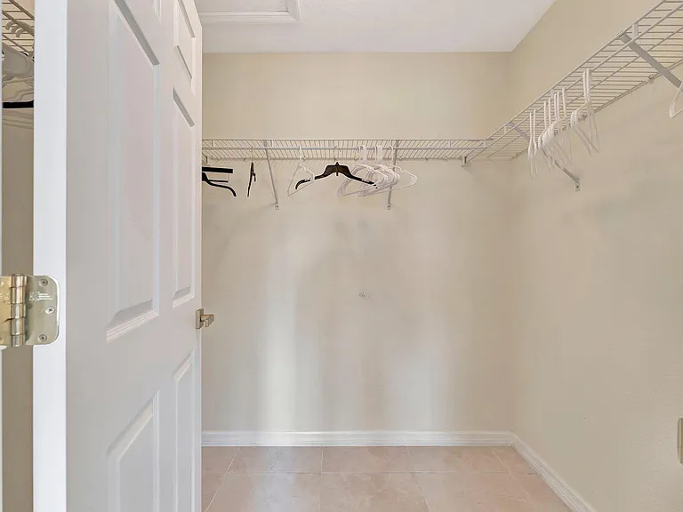 26059 Sandhill Blvd #B — Photo 28