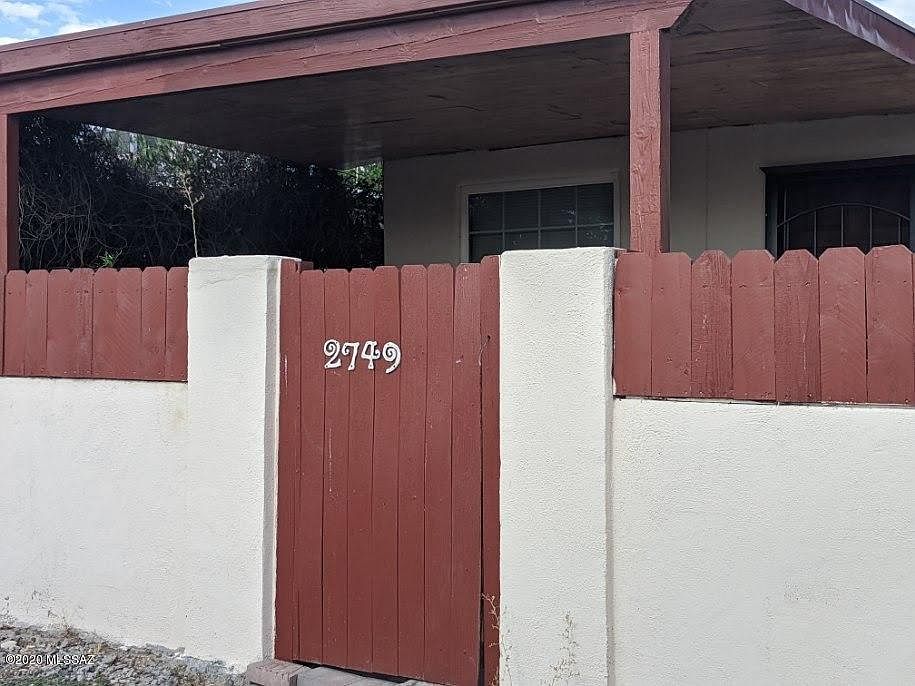 1st image of 2749 N Los Altos Ave