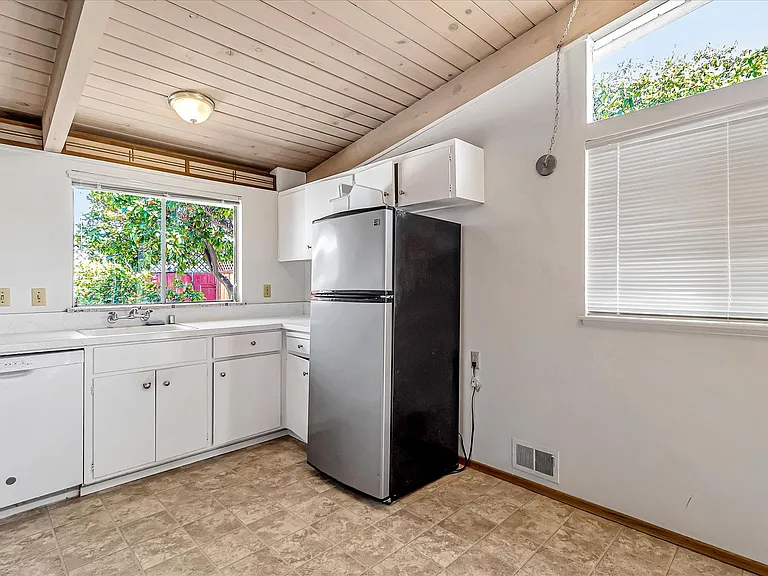 3807 Nathan Way — Photo 12