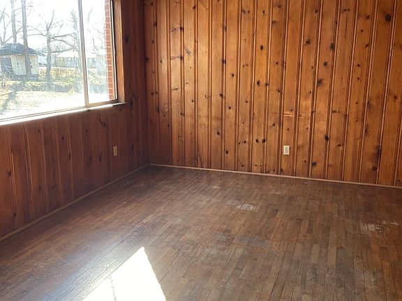 3rd image of 1005 Tucker St APT D