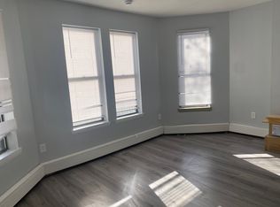 196 Park St APT A1, Hartford, CT 06106