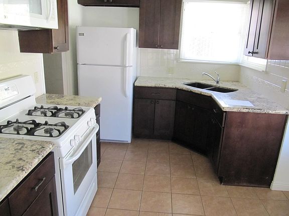 3rd image of 2116 E Washington Blvd