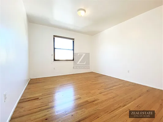 Rented by ZealEstate Group Inc | media 35