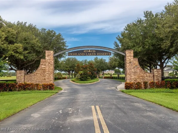 2000 Overlook Bay Dr, Sebring, FL 33875