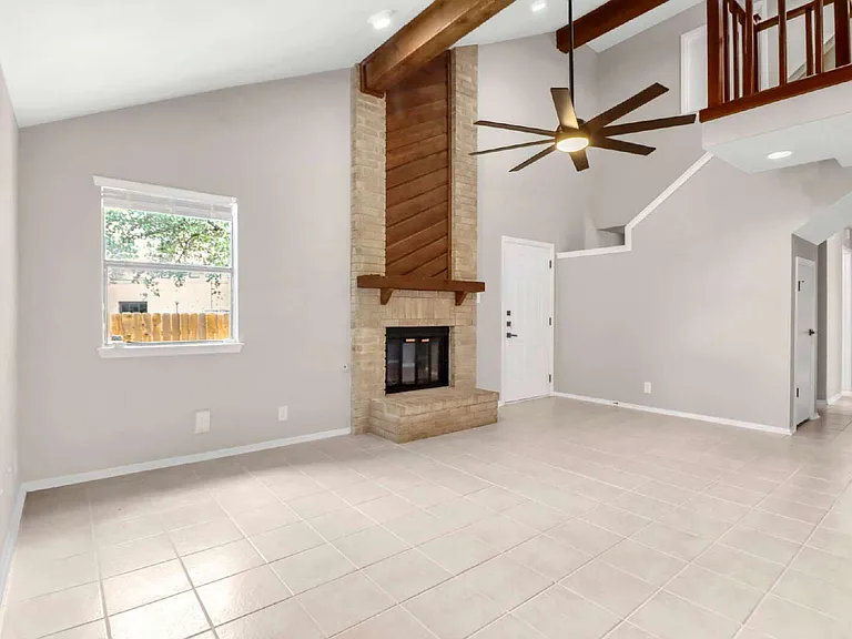 14216 Indian Woods — Photo 3