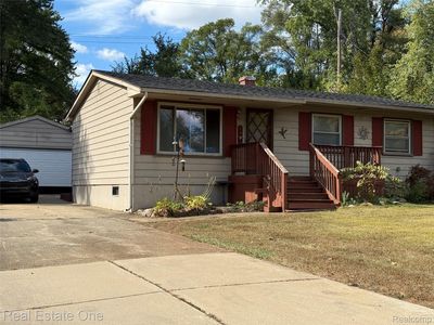 1590 Maddox St, West Bloomfield, MI, 48324