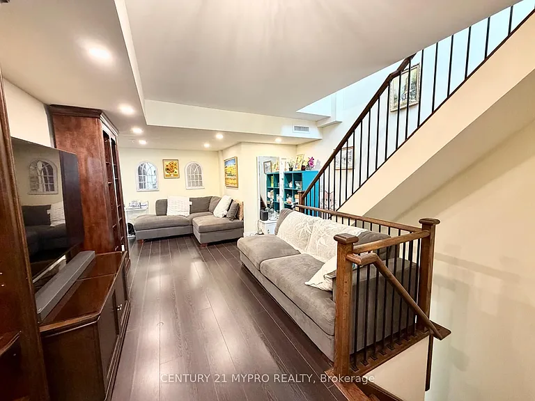 565 Wilson Ave #W1308 — Photo 11