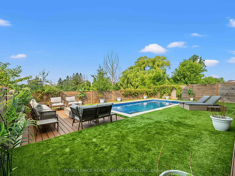 118 Coastline Dr — Photo 35