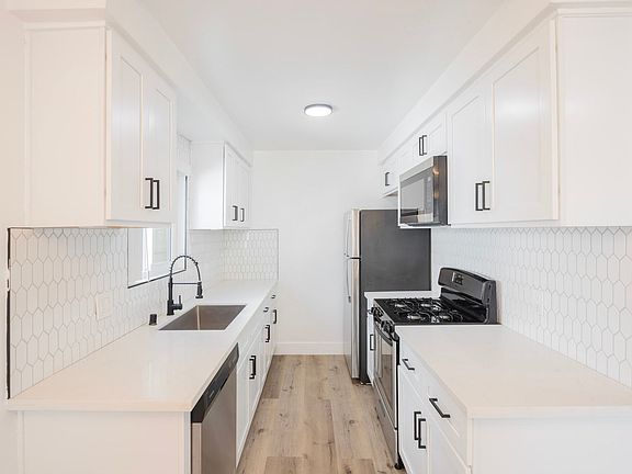 5th image of 1016 N Curson Ave APT 2