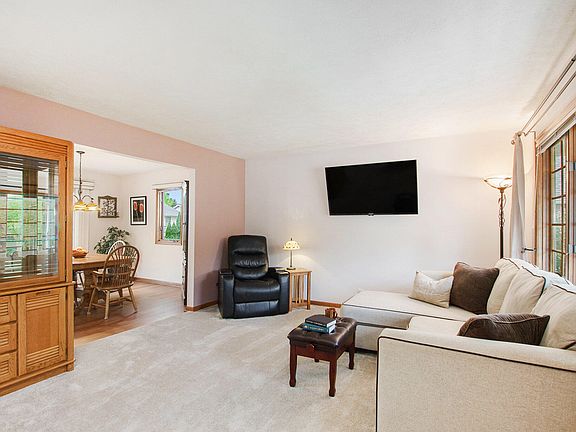 4th image of 2481 Jameswood Ct