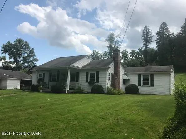 149 Warden Ave, Trucksville, PA 18708