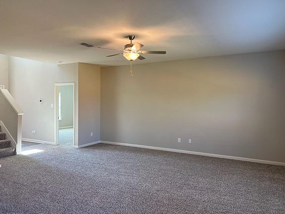 4th image of 400 Harbor Oaks Dr