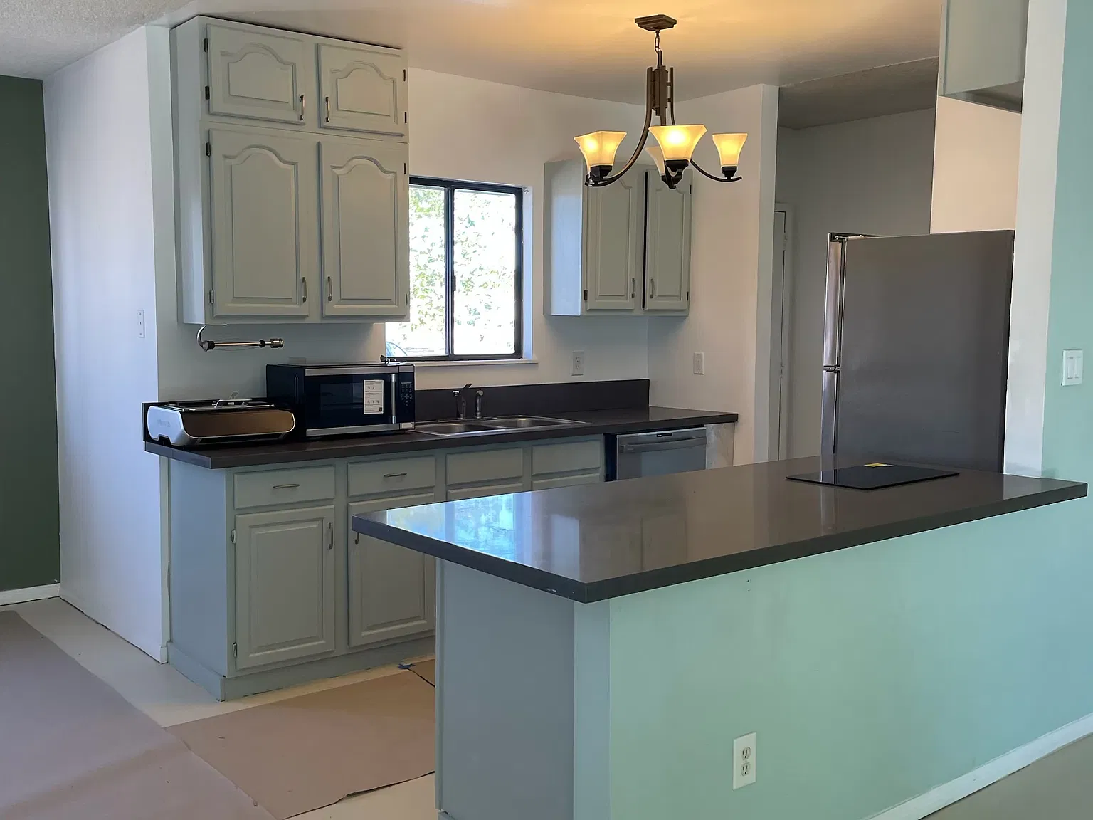3 bed, 1400 sqft, $1,900 — Photo 3