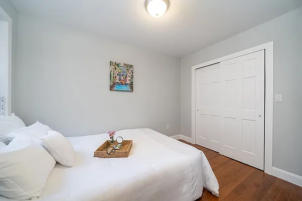 Rented by Triplemint | media 27