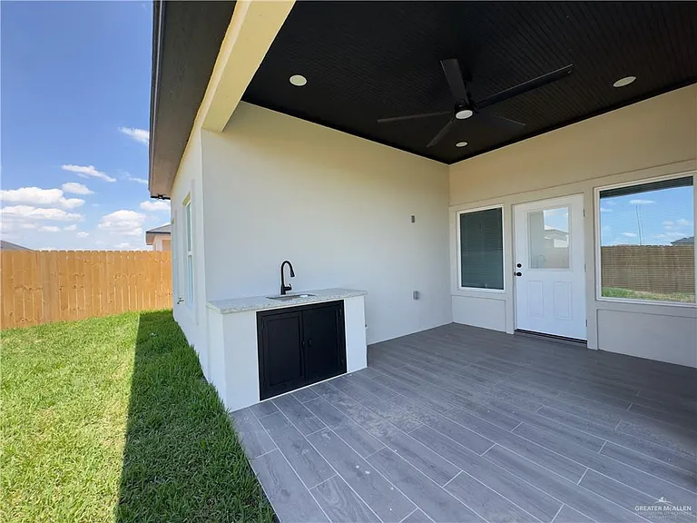 905 Durango St — Photo 34