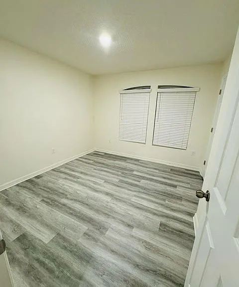 2682 Chantilly Ave — Photo 23