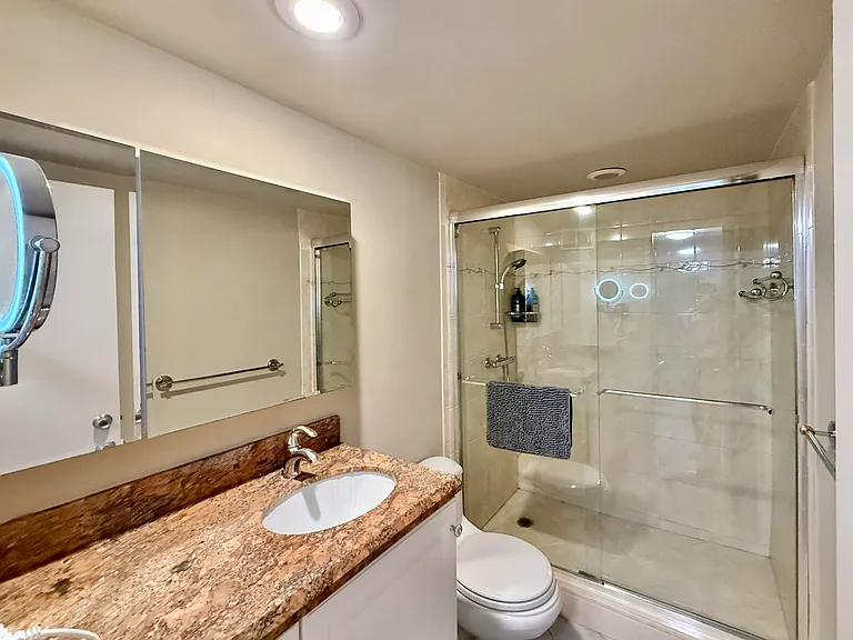 4250 Galt Ocean Dr #14T — Photo 46