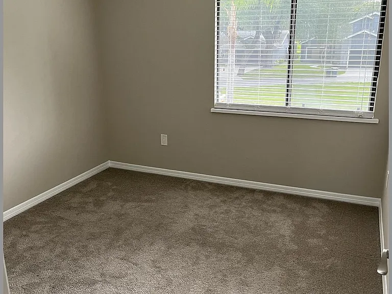 Shady Glen Ln — Photo 16