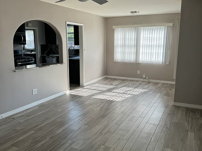 4858 Elsa Rd — Photo 10